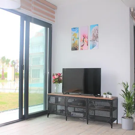 Excellent Mountain View Апартаменты *